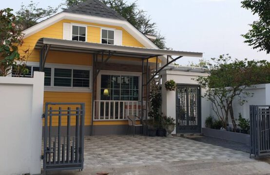 Single house  in Soi Ladprao 101