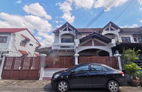 Townhouse LadPhrao