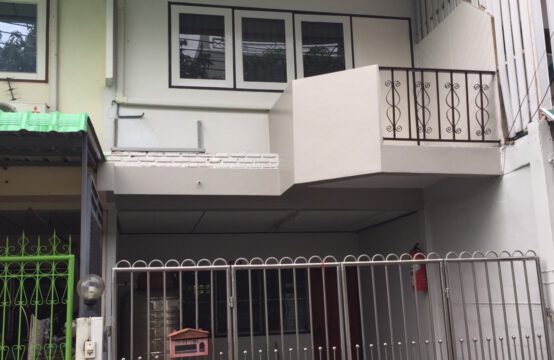 Townhouse Bang Sue