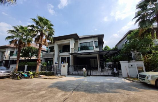 Grand bangkok boulevard Sathorn-Kallapaphruk