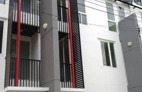 Townhome Chaengwattana