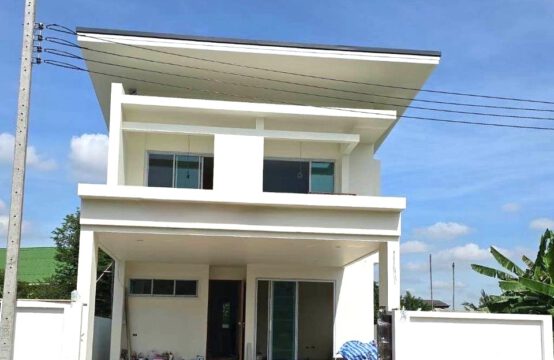 Single house Soi Chaloem Phrakiat Rama 9