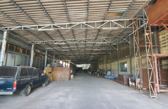 Warehouse Om Noi-Krathum Baen