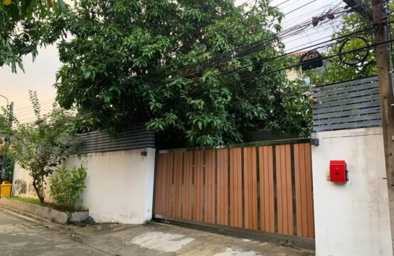 Single house Soi Ramintra