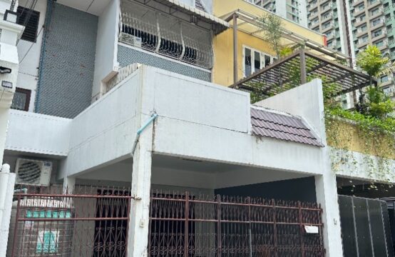Townhouse Rama 9-Huai Khwang