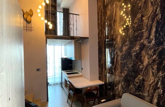 Altitude Unicorn Sathorn-Tha Phra