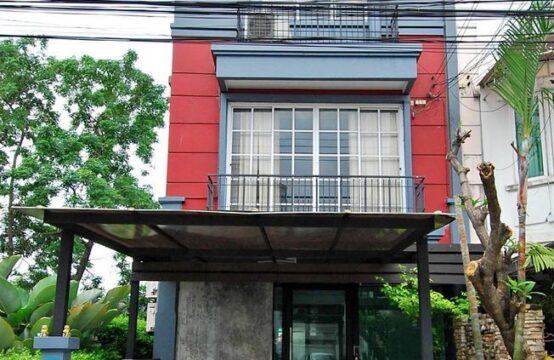 Chalisa village Soi Ladprao Wanghin 34