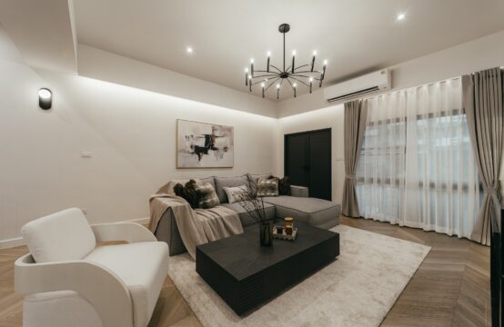 Townhome near BTS Phrakanong