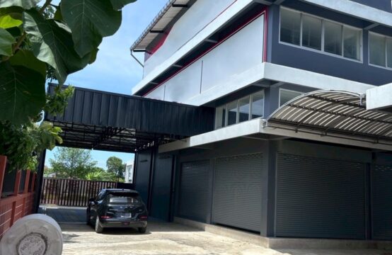 Office building in Bang Khae
