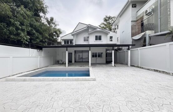 Single house near MRT Suthisan