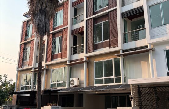 The Primary Kaset-Nawamin