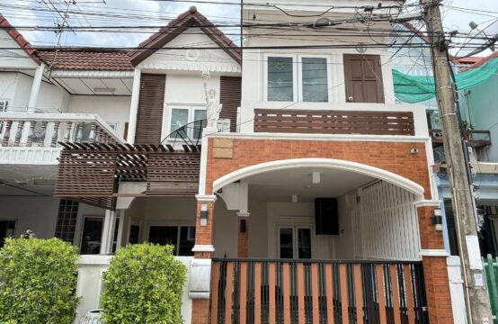 Townhouse near BTS Kasetsart University