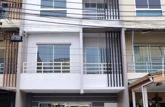 Tempo Town Ratthanathibet &#8211; Saima